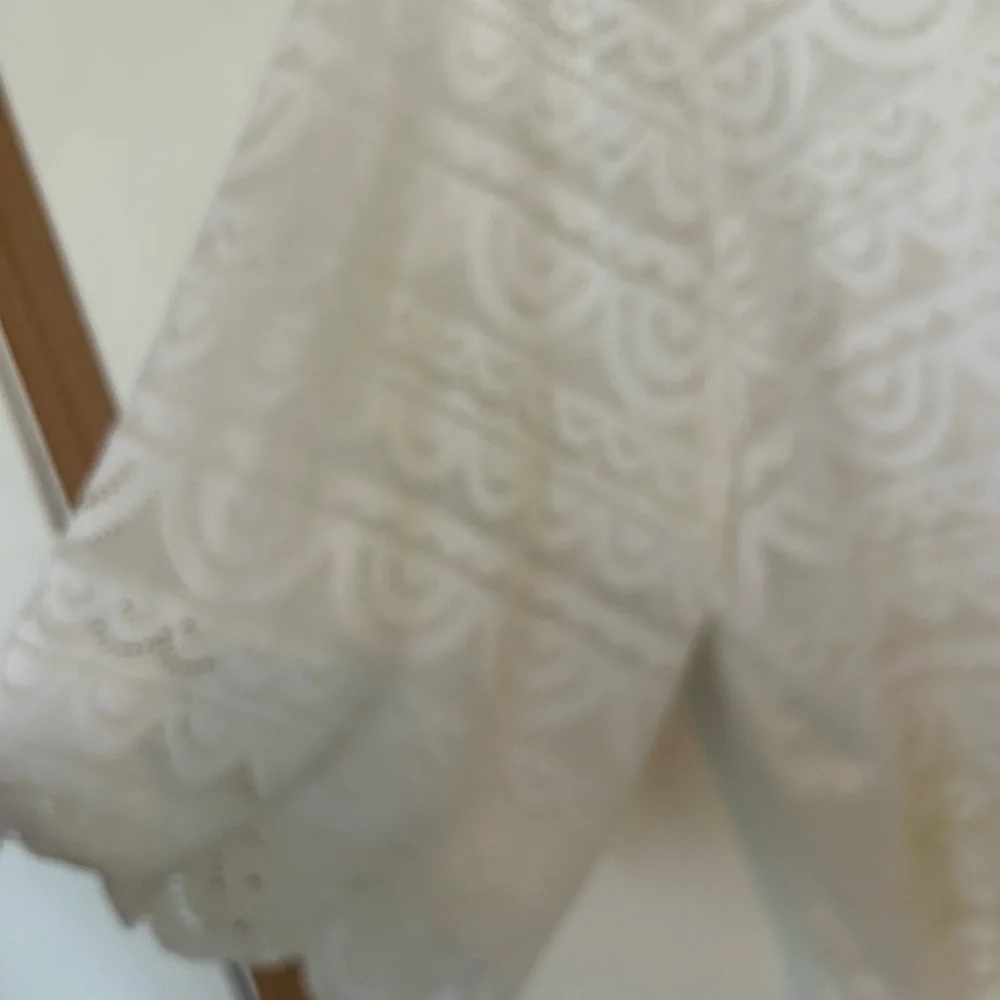 NWOT White Plus Size 4X Scallop Lace Cover Up/swim coverup